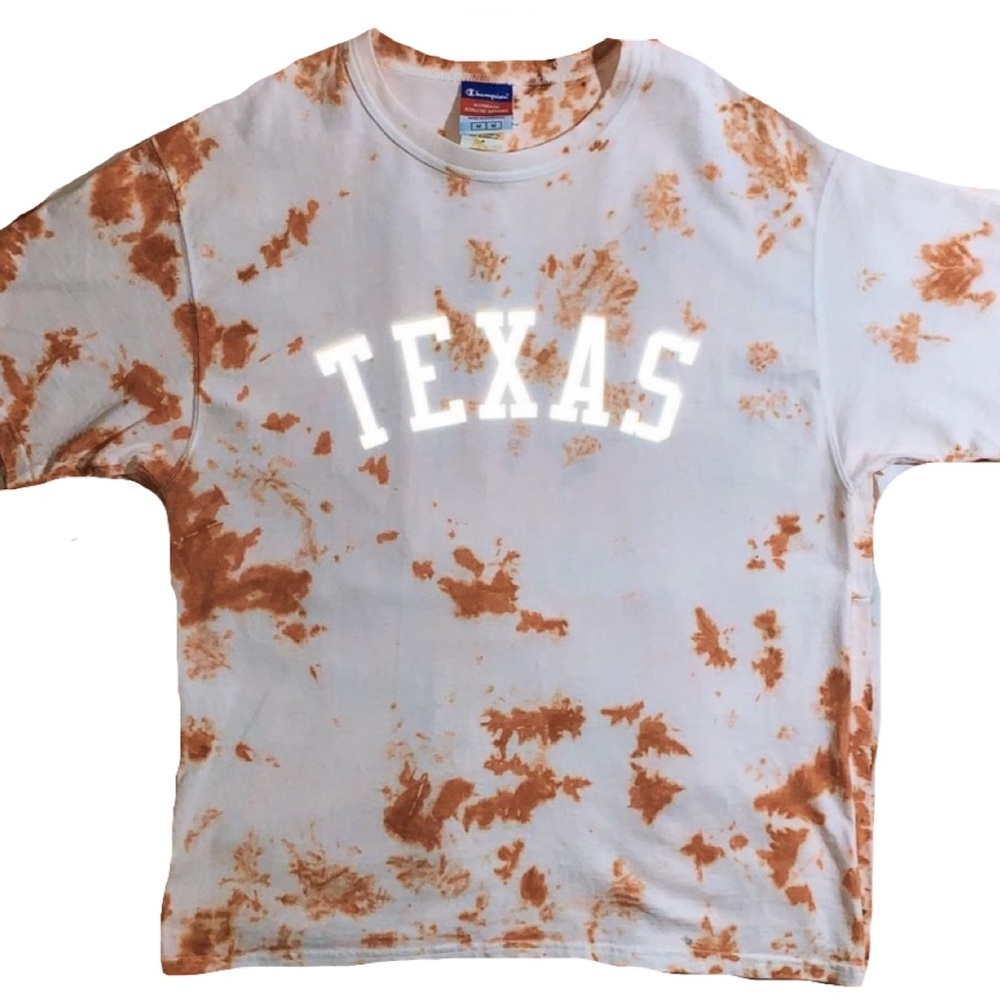 ❌SOLD ON CURTSY❌University of Texas at Austin reflective tshirt